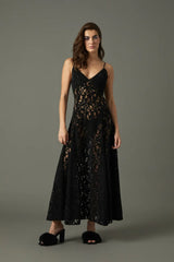 VESTIDO LENCERO OVER