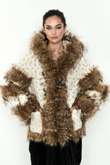 ABRIGO COYOTE PLUMAS BLANCO