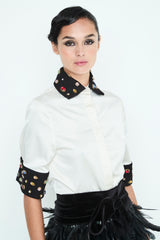 CAMISA BLANCA CON PIEDRAS