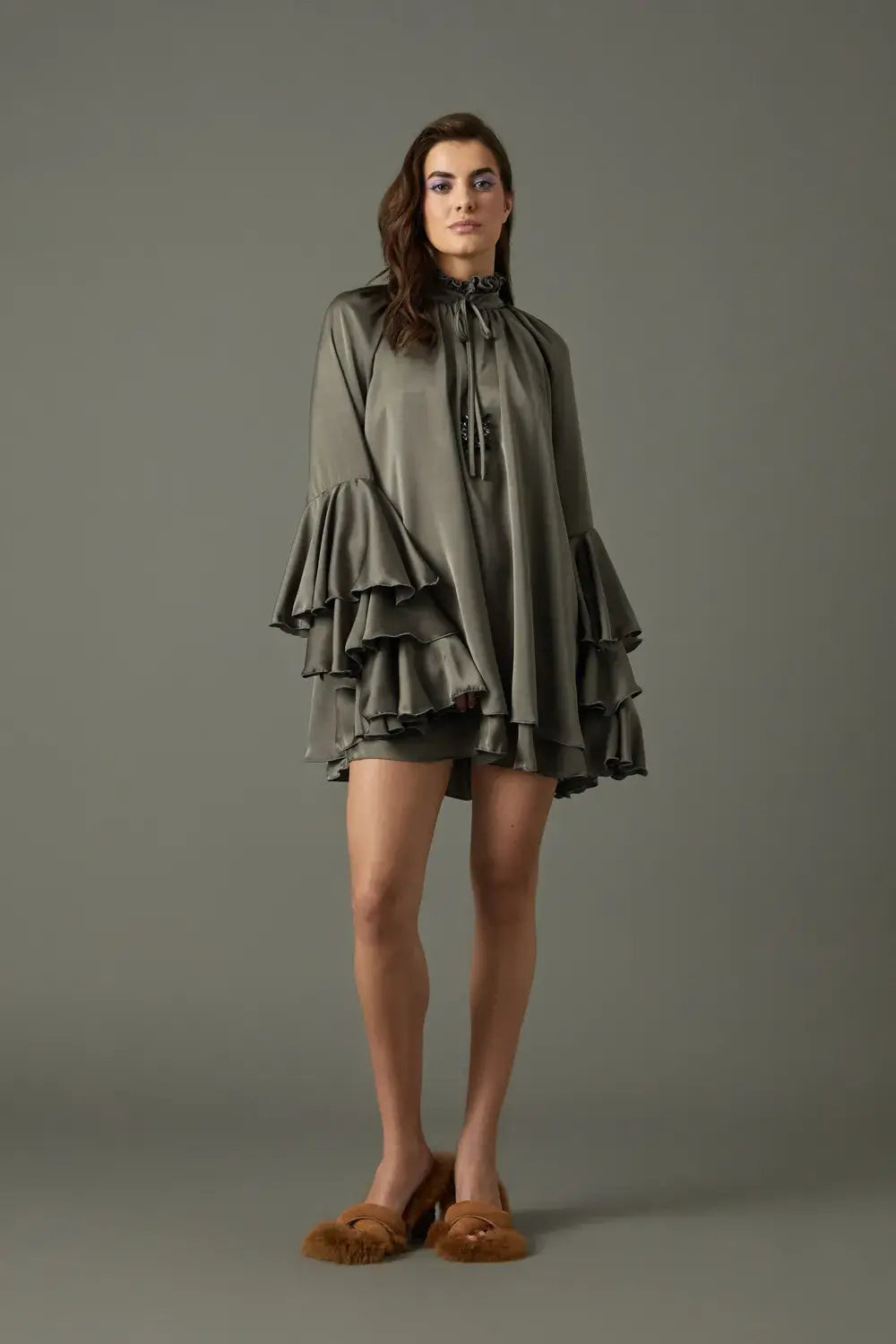 VESTIDO VOLANTES