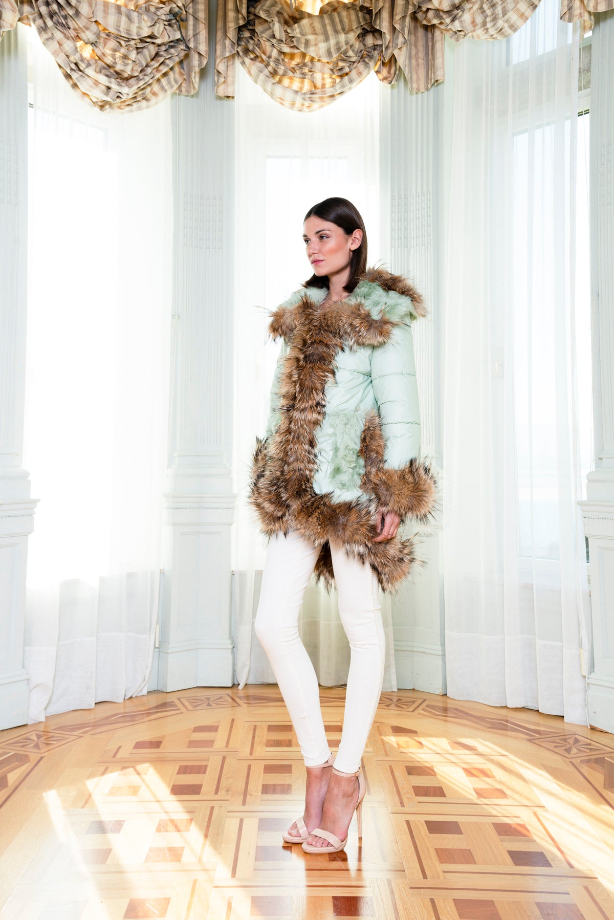 ABRIGO VERDE PELO COYOTE