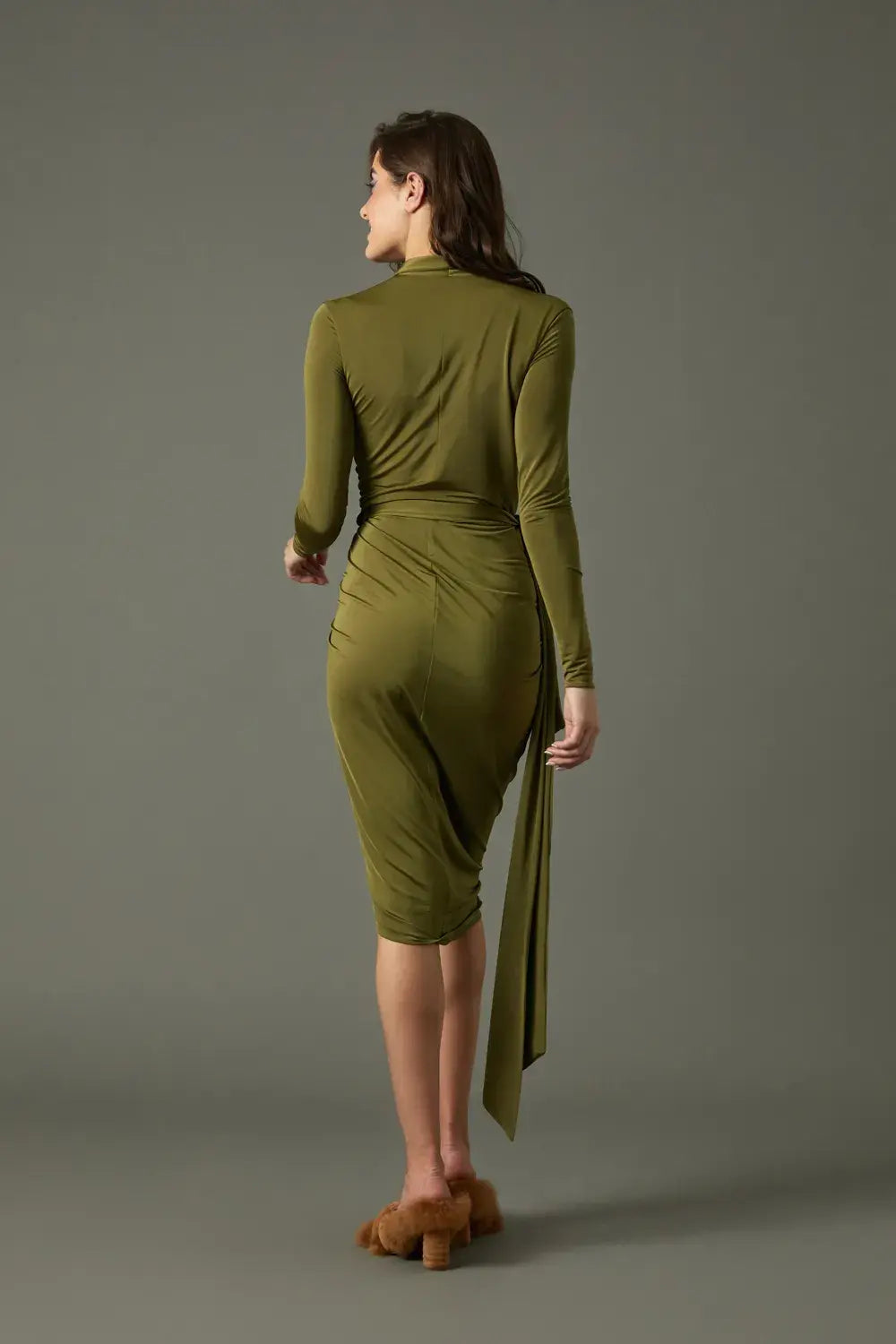 VESTIDO MIDI CRUZADO