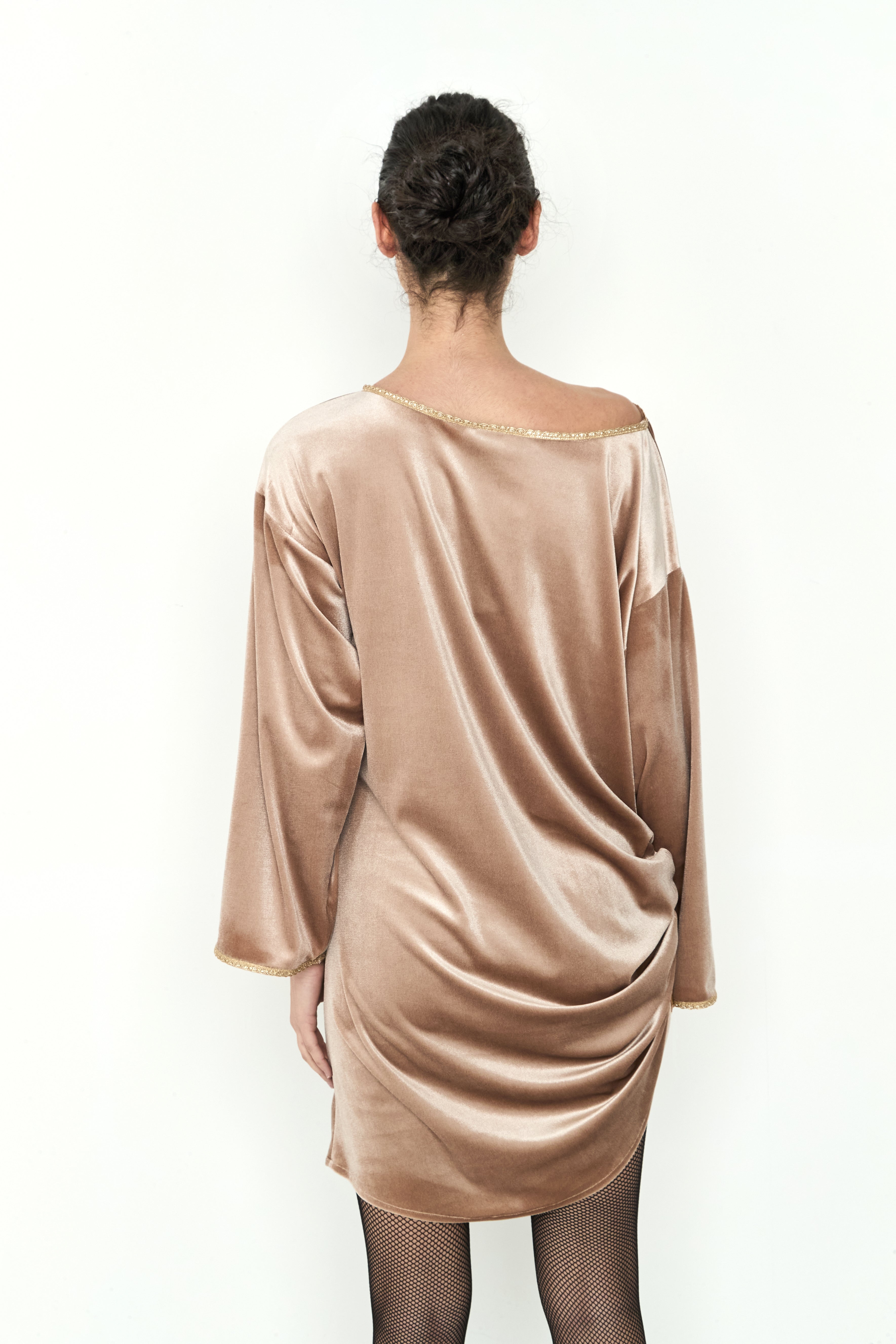 VESTIDO TERCIOPELO