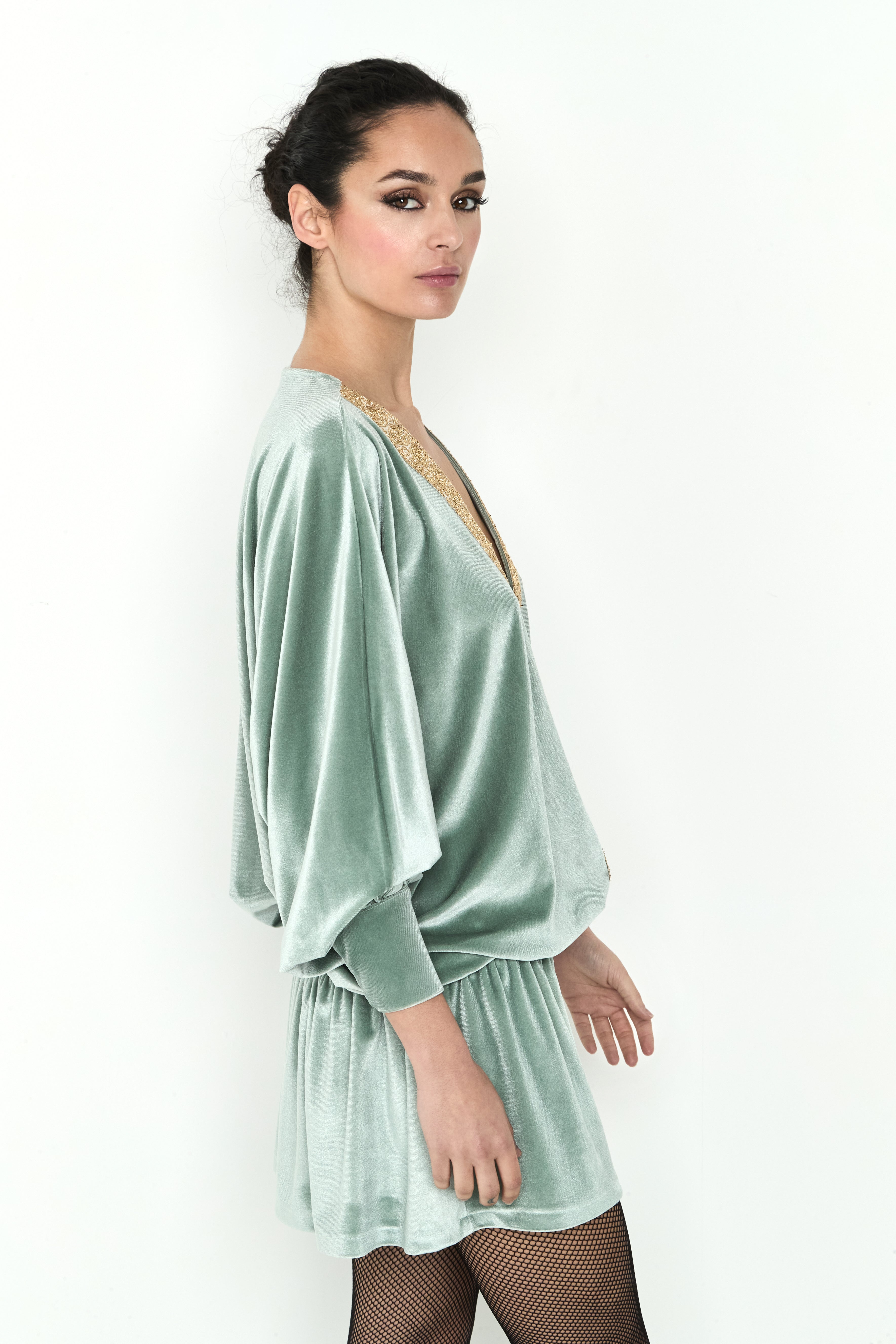 VESTIDO CORTO CENEFAS