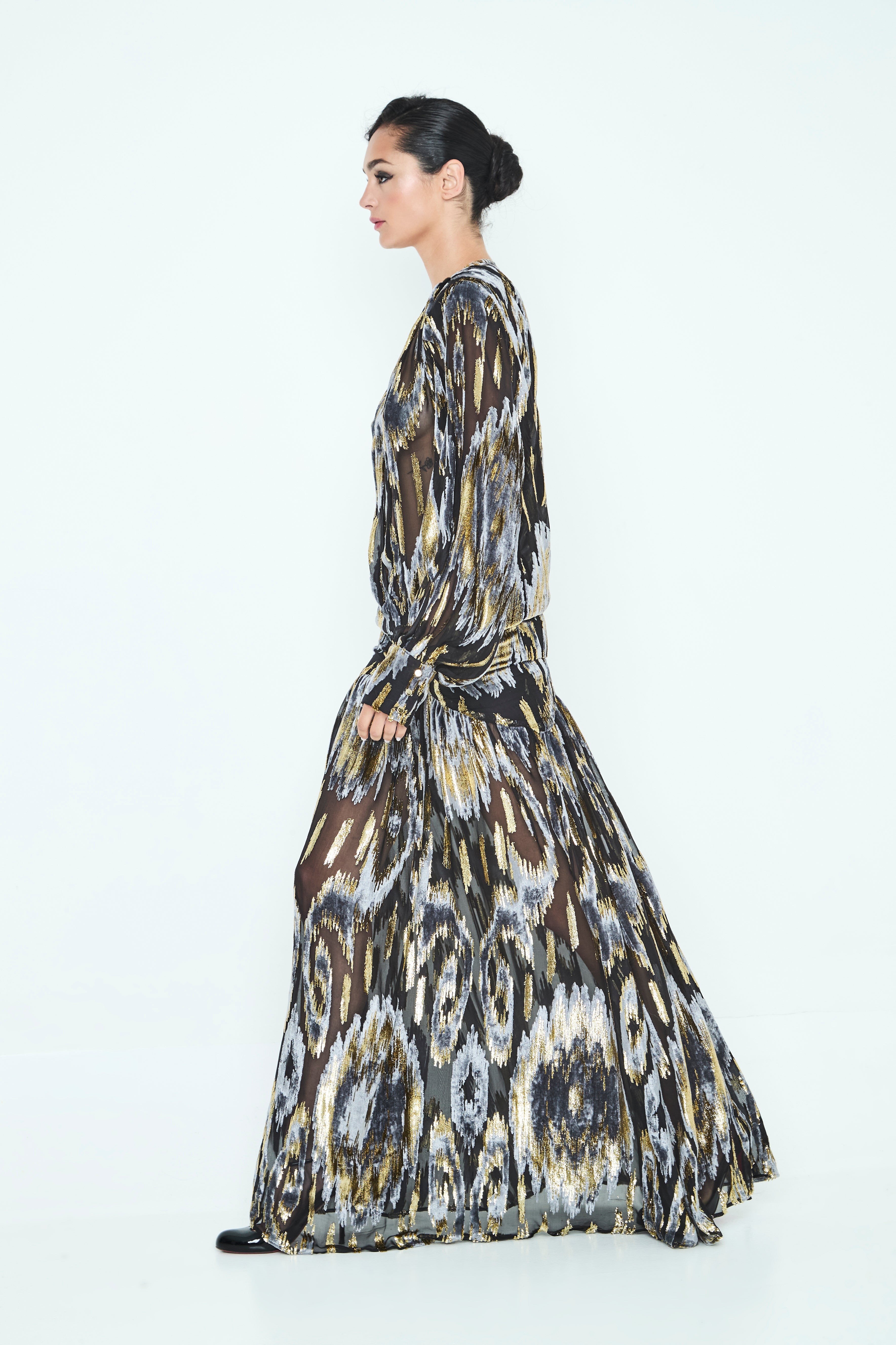 VESTIDO NEGRO BORDADO