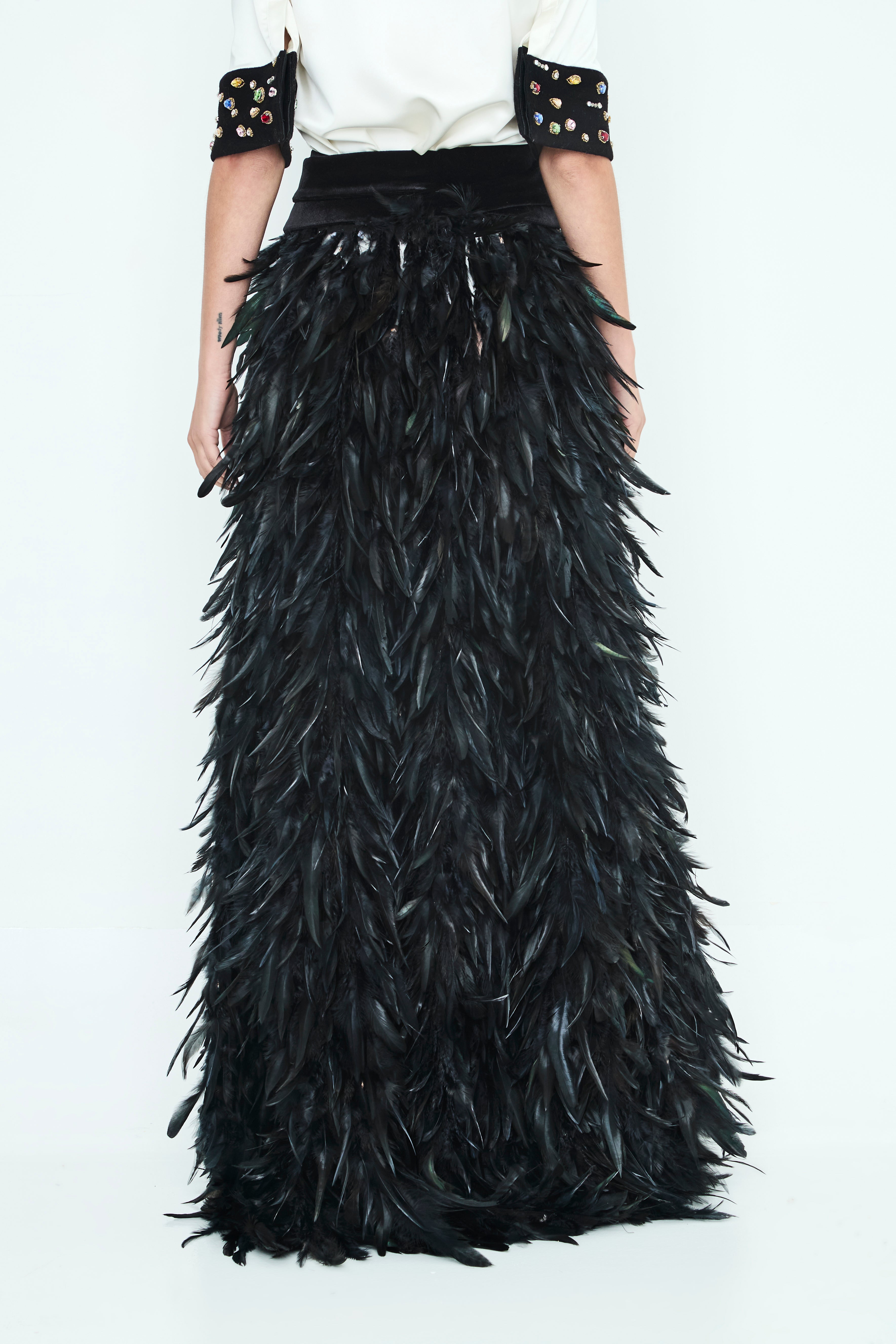 FALDA LARGA PLUMAS