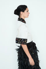CAMISA BLANCA CON PIEDRAS