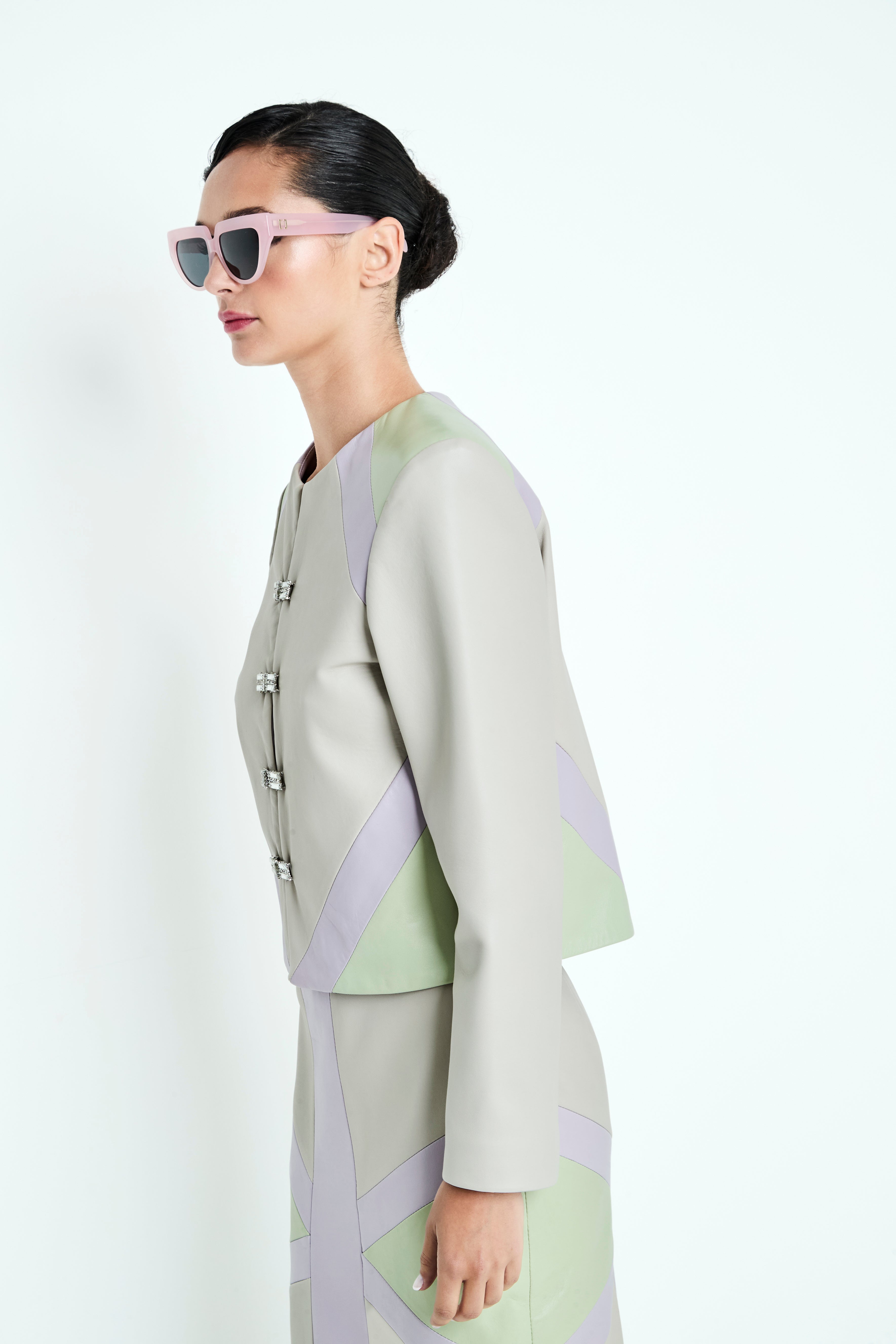 CHAQUETA CUERO PASTEL